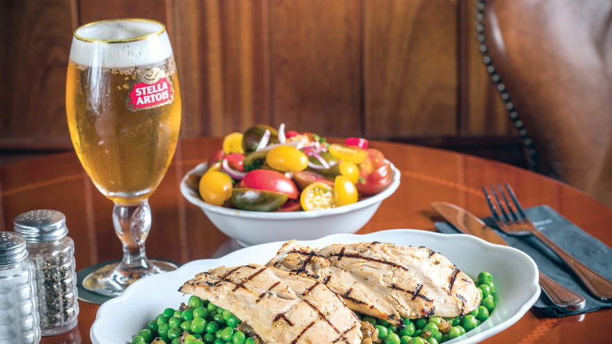 חזה עוף עם אפונה ב"אוסקר וויילד"