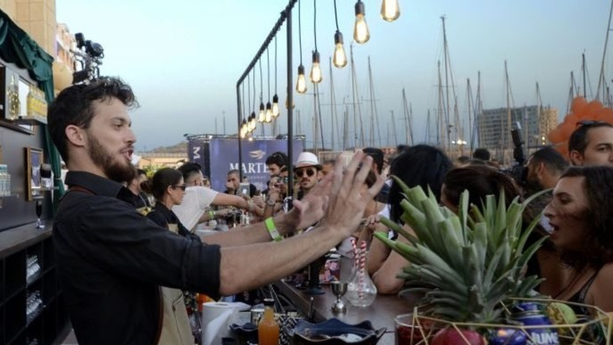 אולי לא נולדתם עם הלוק של טום קרוז, אבל מי אמר שאתם לא יכולים לערבב