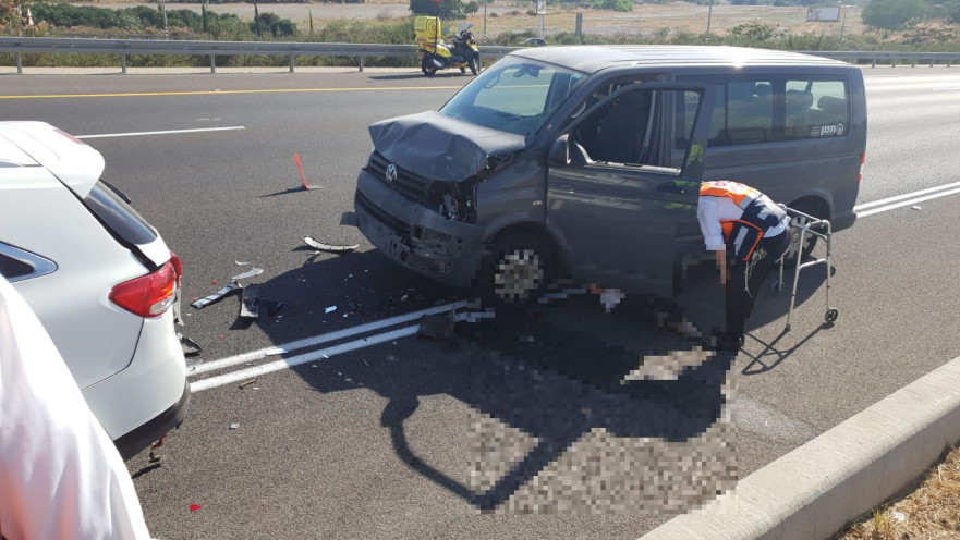 תאונת דרכים בכביש 471