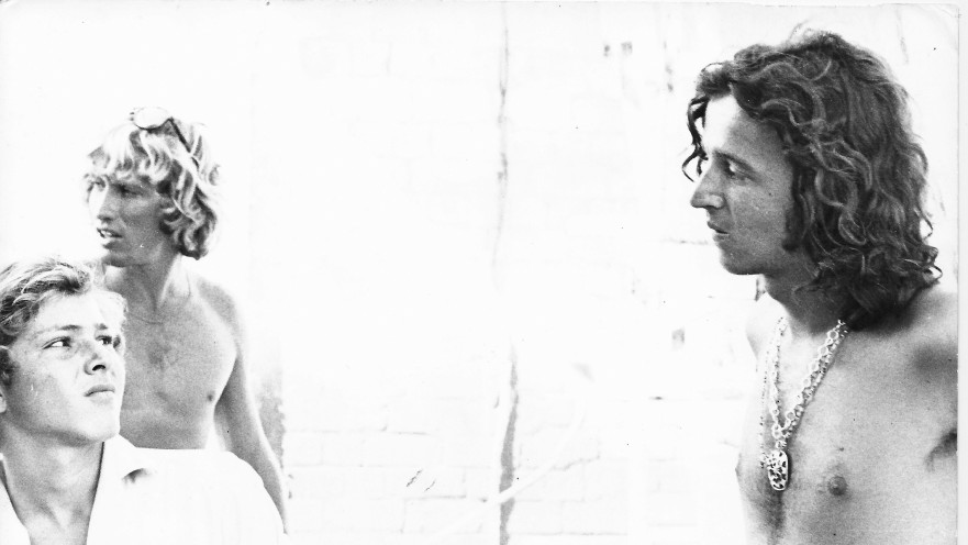 זהבי המציל ואלטמן הקטן ב"מציצים"