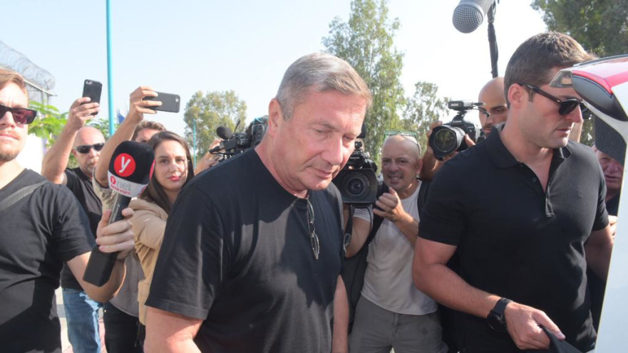 דנקנר בכניסתו לכלא