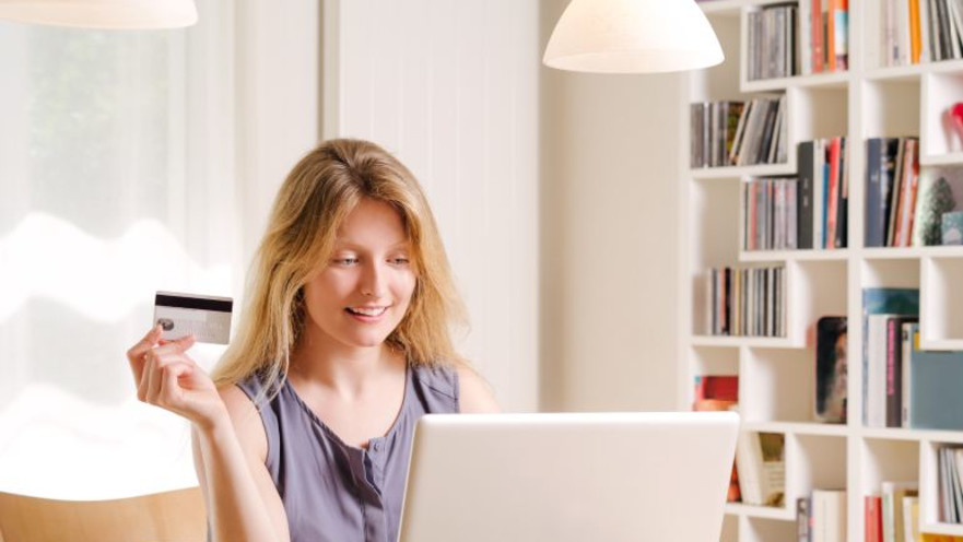 ההתמכרות שלנו לקניות מכלה את כדור הארץ