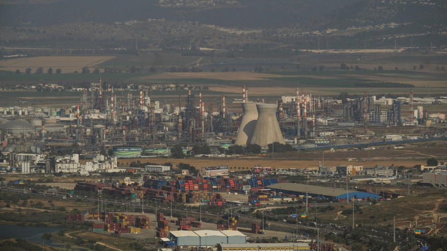 מפעלים במפרץ חיפה