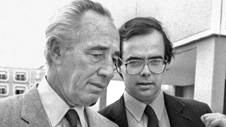 שנת 1985 אורי סביר, שמעון פרס