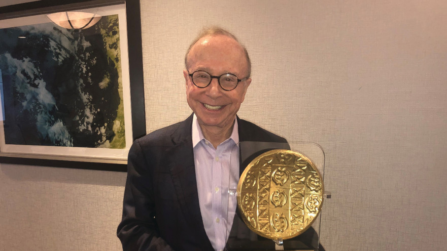 ד"ר ג'איילס. "עלינו להשתתף בתיקון עולם"