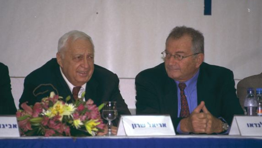 אלי לנדאו ואריאל שרון