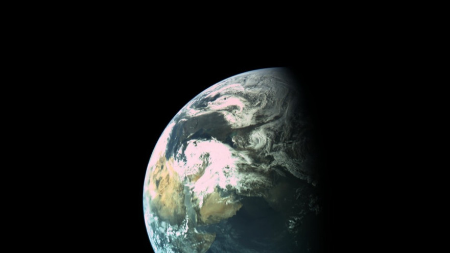 צילום של כדור הארץ מתוך החללית הישראלית "בראשית"