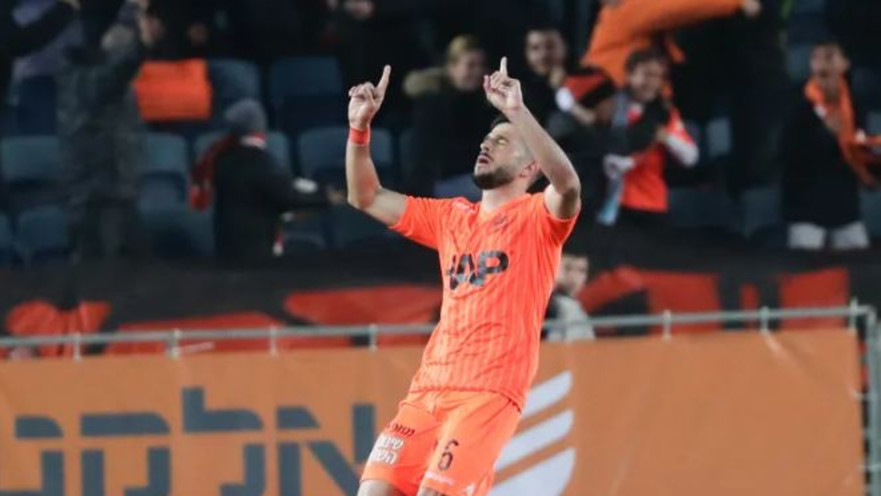 יובל אשכנזי חוגג