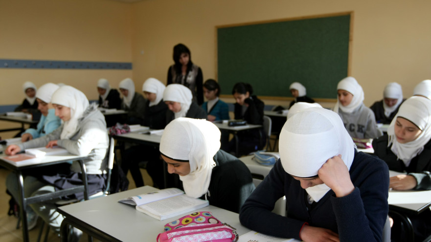 תלמידות בבית ספר במזרח ירושלים