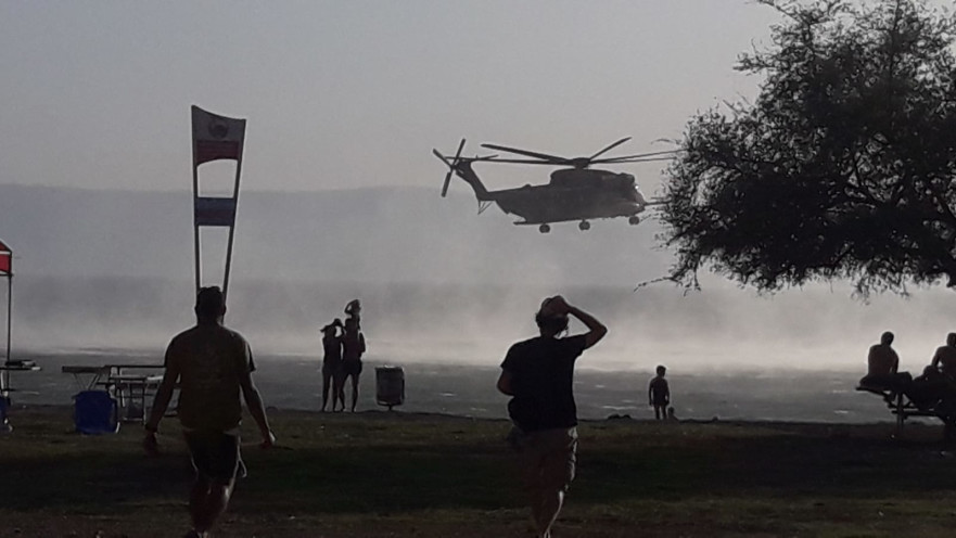 הרוחצים בחוף דוגית הופתעו: צה"ל תרגל חילוץ מהמים ע"י מסוקים
