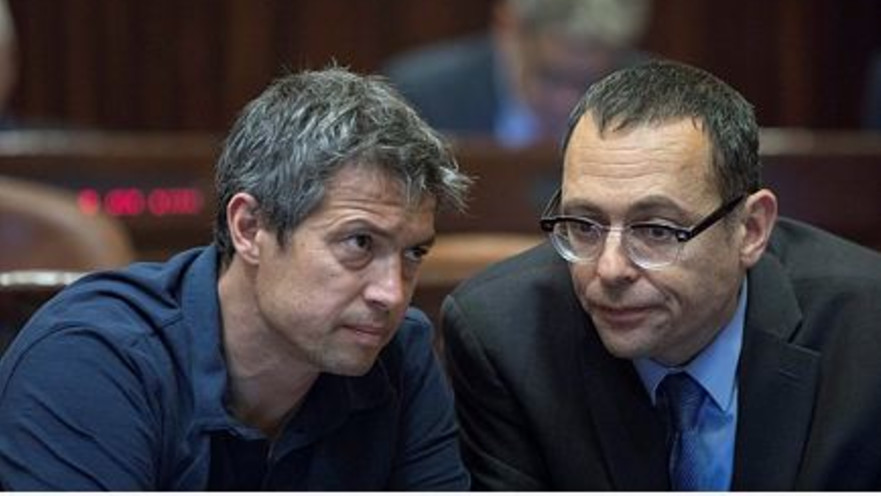 יועז הנדל וצביקה האוזר