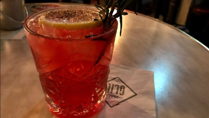 שותים בפרוג ושות'