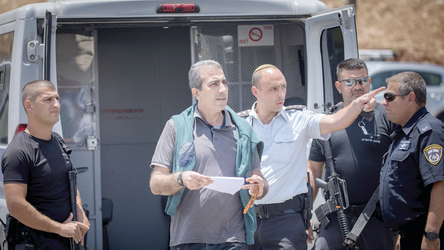 קטוסה משוחרר ממעצר