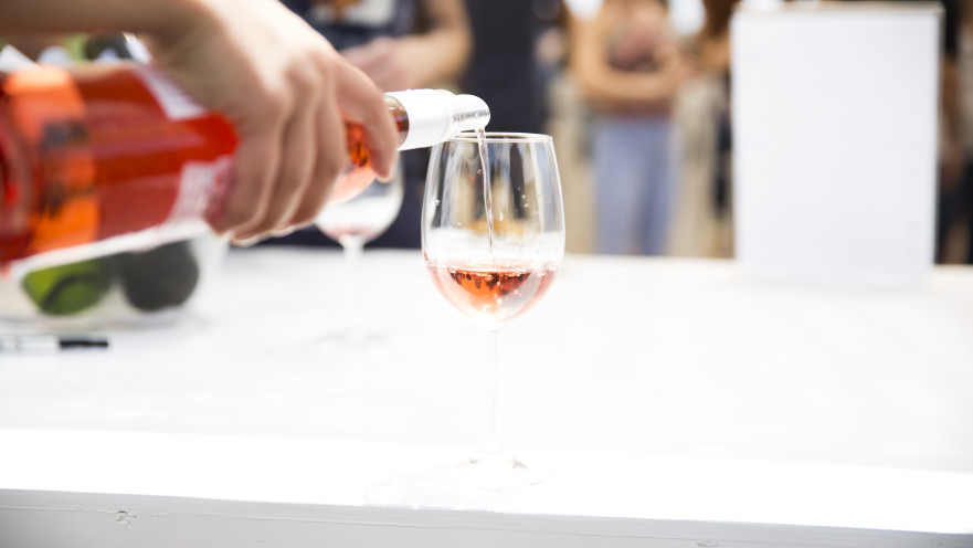 מסיבה ורודה