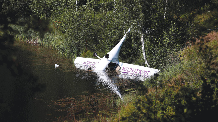 המטוס הנורווגי לאחר נחיתת האונס