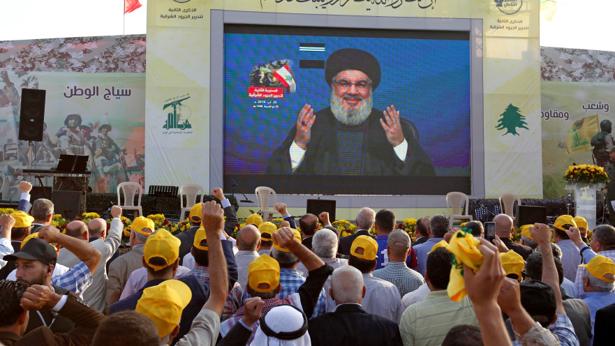 חסן נסראללה נואם מול תומכיו