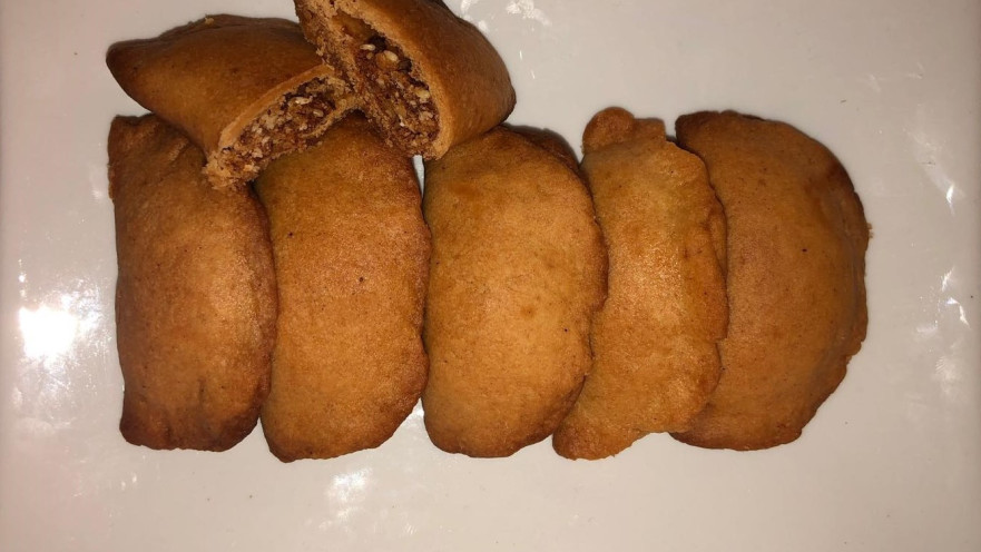 עוגיות ממולאות באגוזים