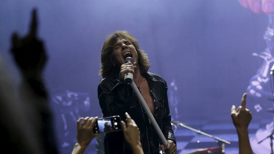 סולן "אירופה" ג'ואי טמפסט