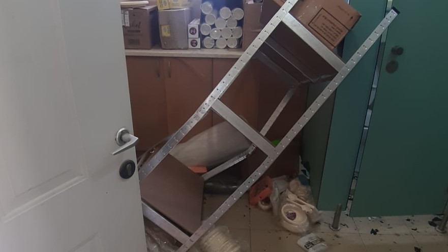 פגז טנק מצרי בבני נצרים 