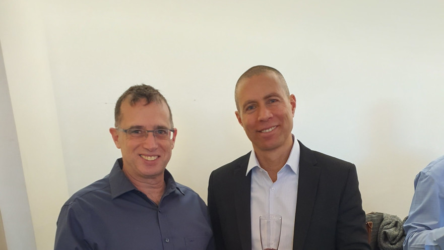 רן גוראון מנכ"ל פלאפון (משמאל) ואופיר שריד, מנכ"ל מליסרון