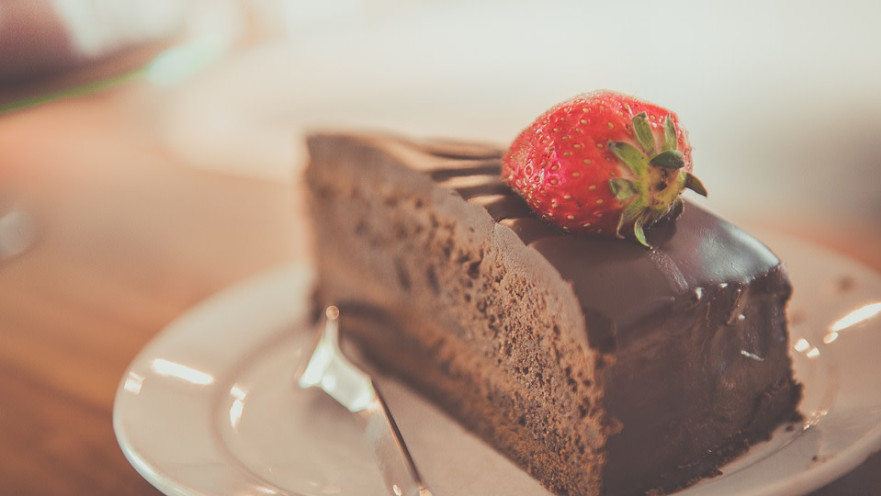 ארבע עוגות שוקולד