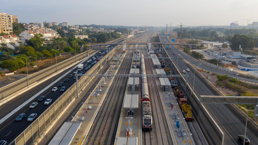 מסילת הרכבת המחושמלת
