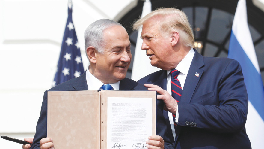 טראמפ ונתניהו בחתימת ההסכם