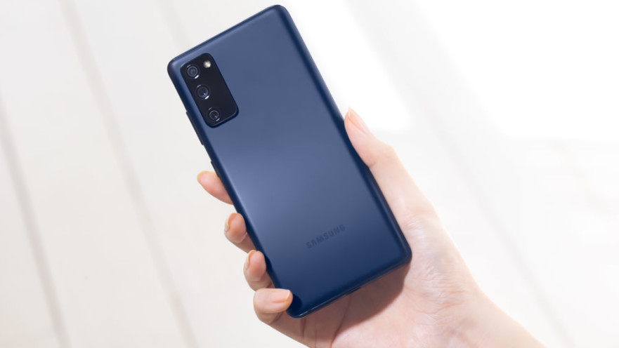 Samsung Galaxy S20 FE. 