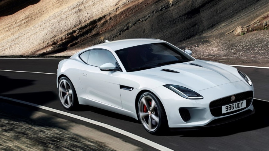 רכב הספורט יגואר F-TYPE (לא כולל תוספות). מחיר: 588,000 שקלים. צילום: יח"צ