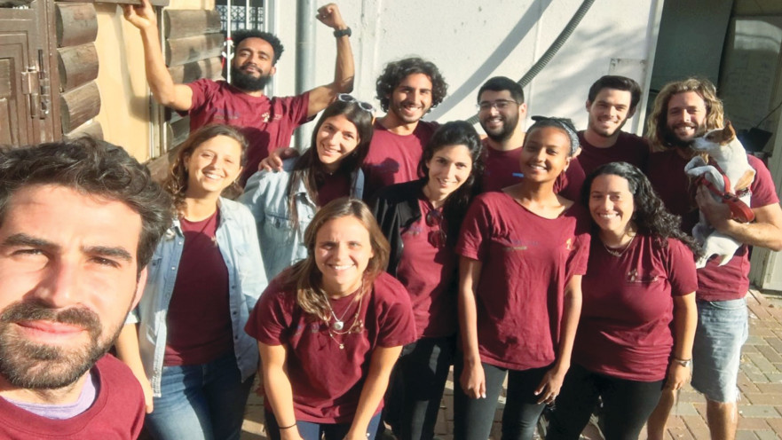 פעילי עמותת אחריי!