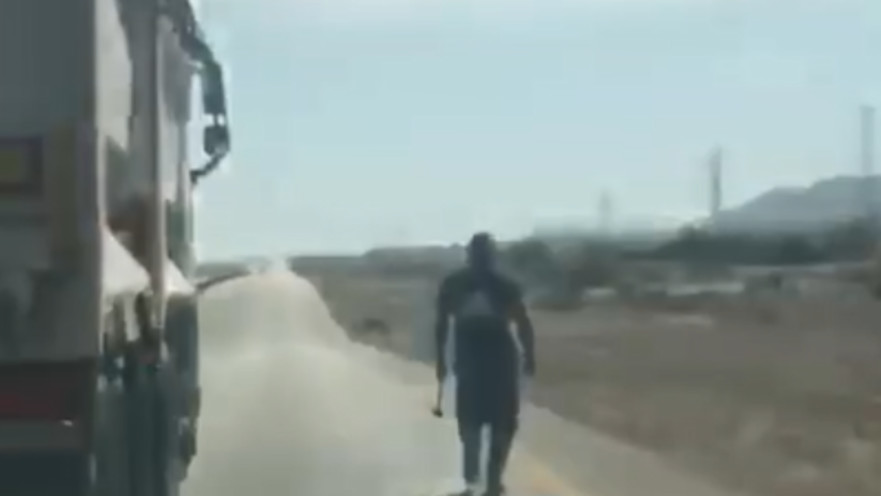 נהג המשאית שאיים על הנוסעות