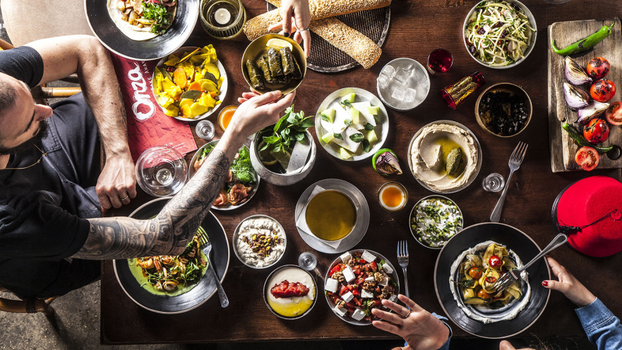 פותחים שולחן של אונזה