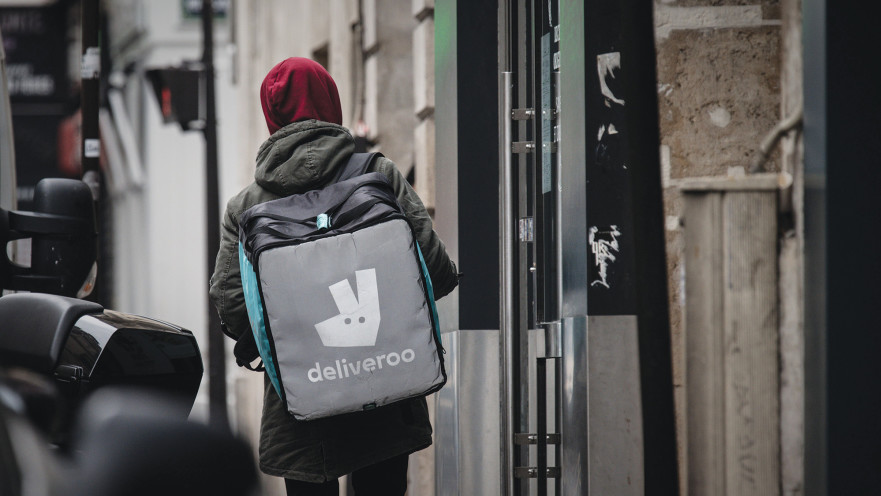 שליח בצרפת (המצולם אינו קשור לכתבה)