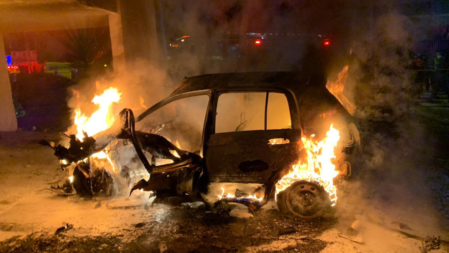 הרכב בלוד עולה באש