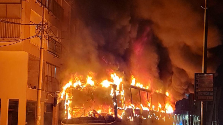 האוטובוס שהוצת בבני ברק 