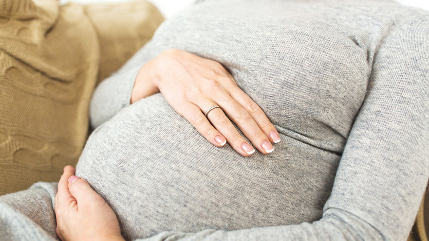 אישה בהריון