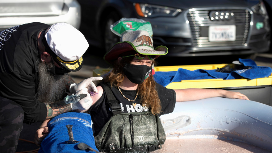 הפעלולן בתוך אמבטיית השעועית