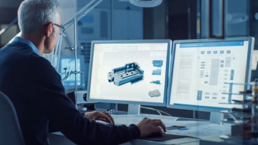 מהנדס בעבודה