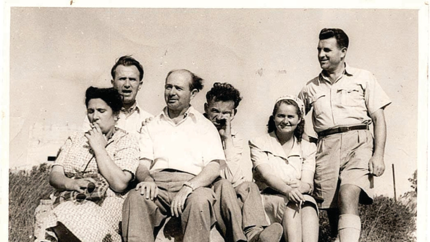 כנס סופרים ב־1945 