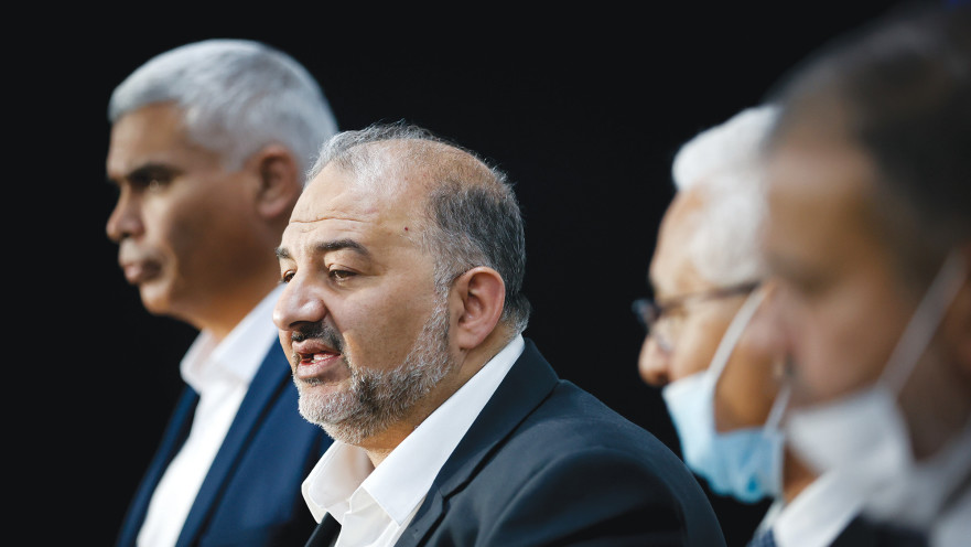 מנסור עבאס וחבריו למפלגת רע"ם