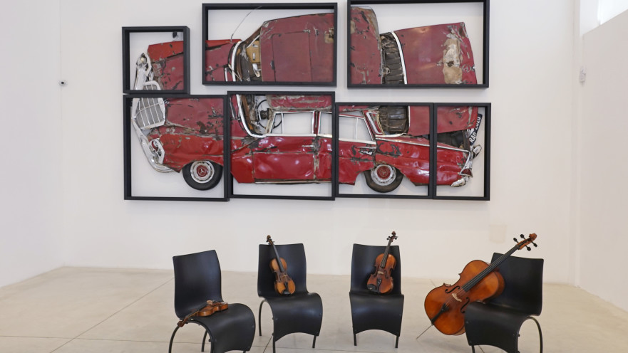 המעצב רון ארד בתערוכת יחיד בגלריה גורדון