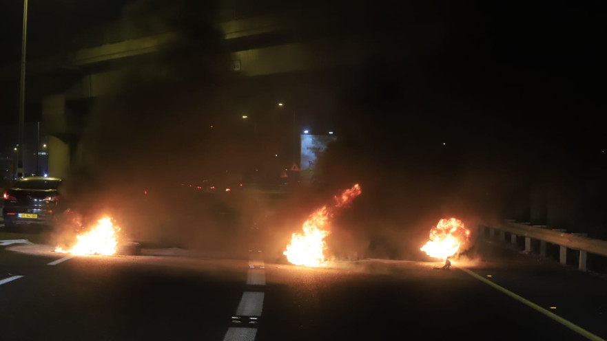 הבערת צמיגים בסמוך ללוד