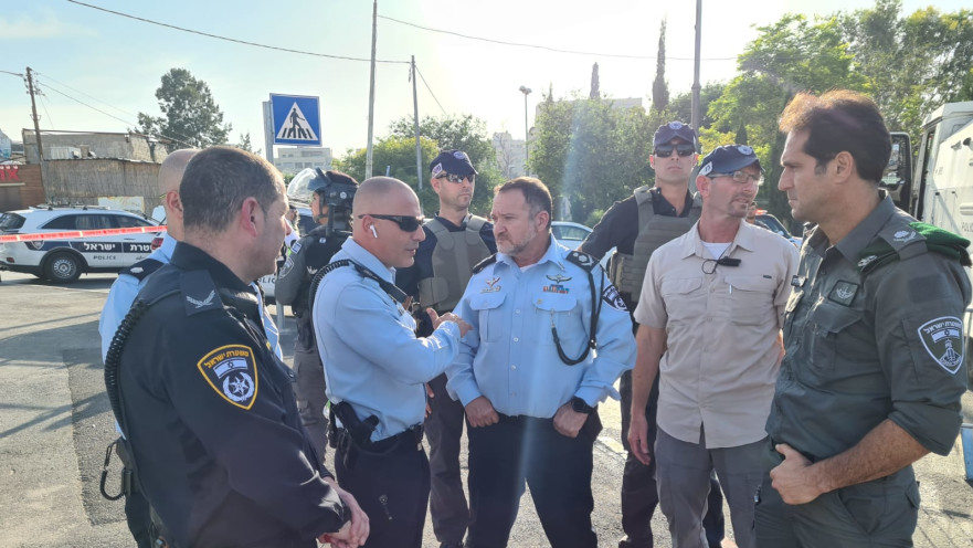 מפכ"ל המשטרה ומפקד מג''ב בשער שכם