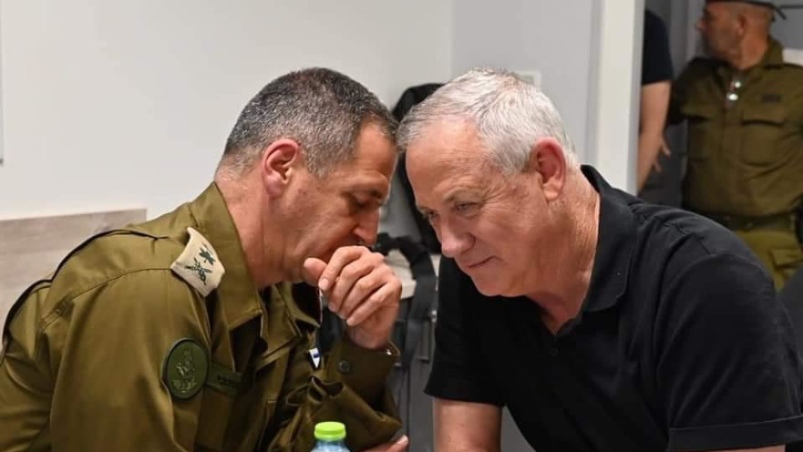 בני גנץ ואביב כוכבי