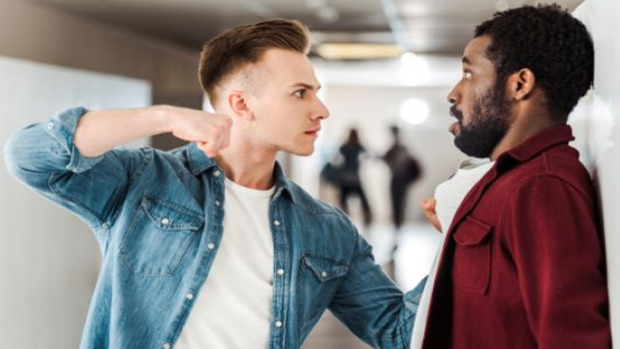 תקיפה אלימה