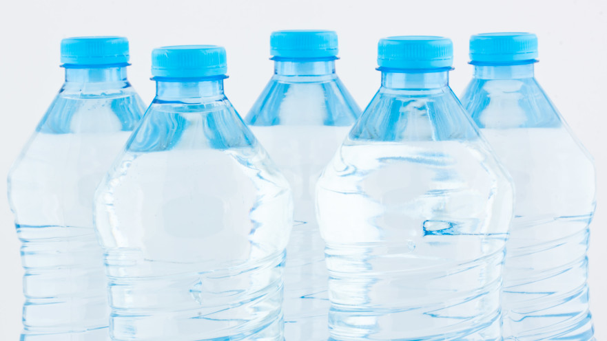 בקבוקי מים מינרליים (אילוסטרציה)