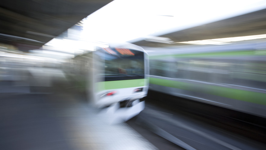 הרכבת נוסעת, אילוסטרציה