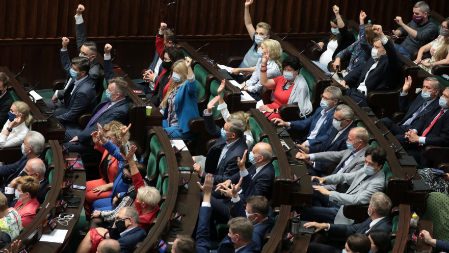 הפרלמנט הפולני, הפרלמנט בפולין