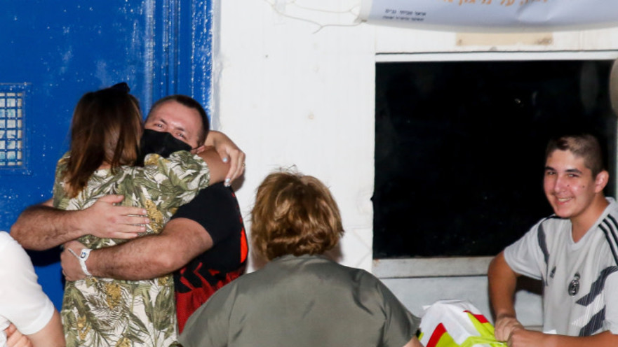 רומן זדורוב שוחרר למעצר בית