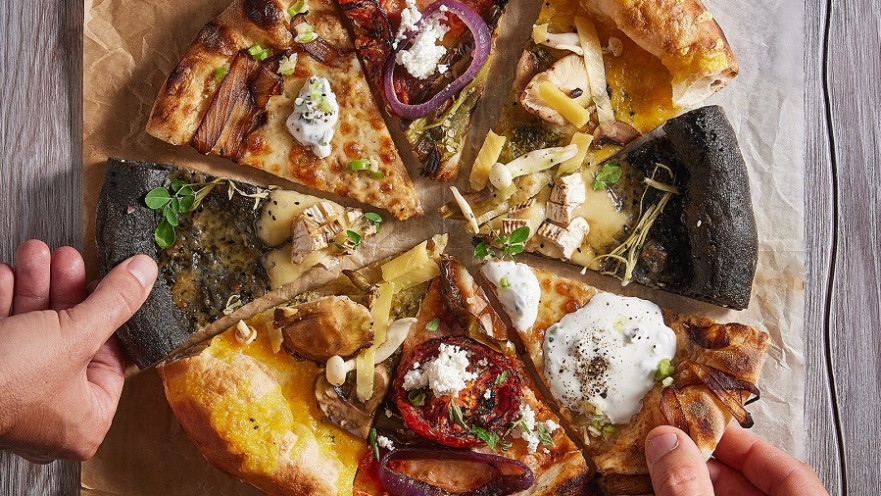 פיצות למבוגרים של מוצ'ה